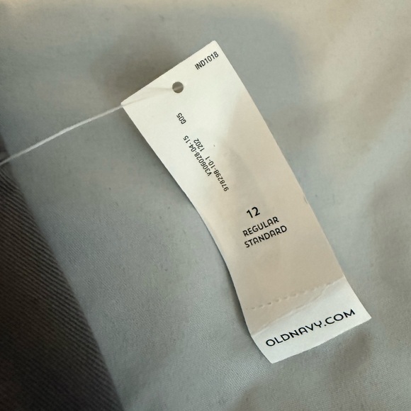 ✨NWT! Old Navy Gray Pixie Pants - Picture 2 of 4